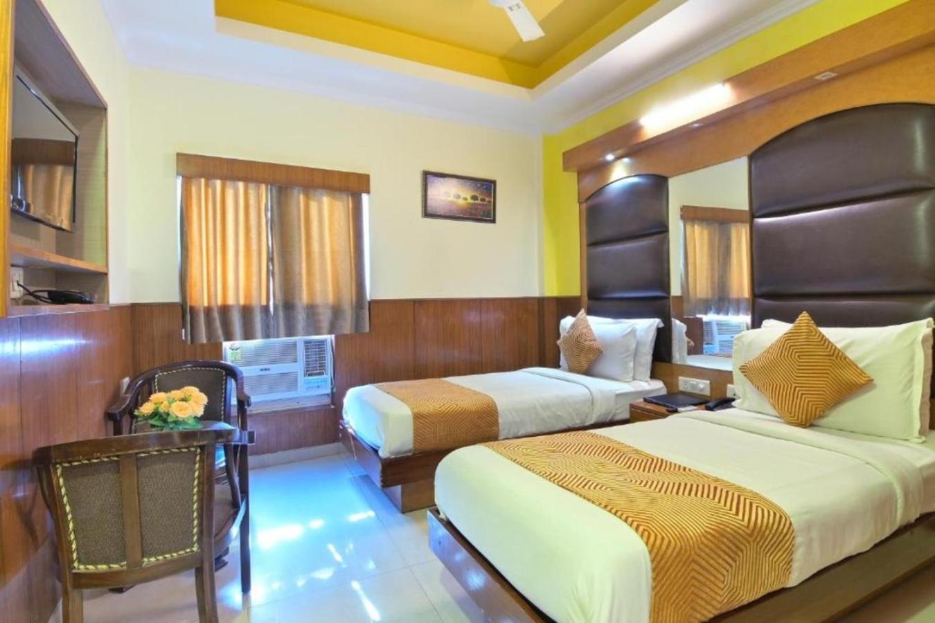 Hotel Castle Blue Neu-Delhi Exterior foto