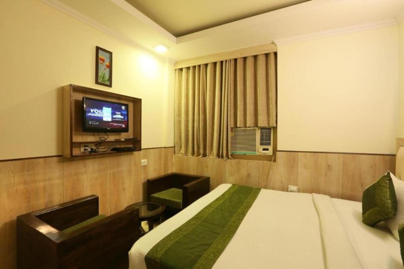 Hotel Castle Blue Neu-Delhi Exterior foto