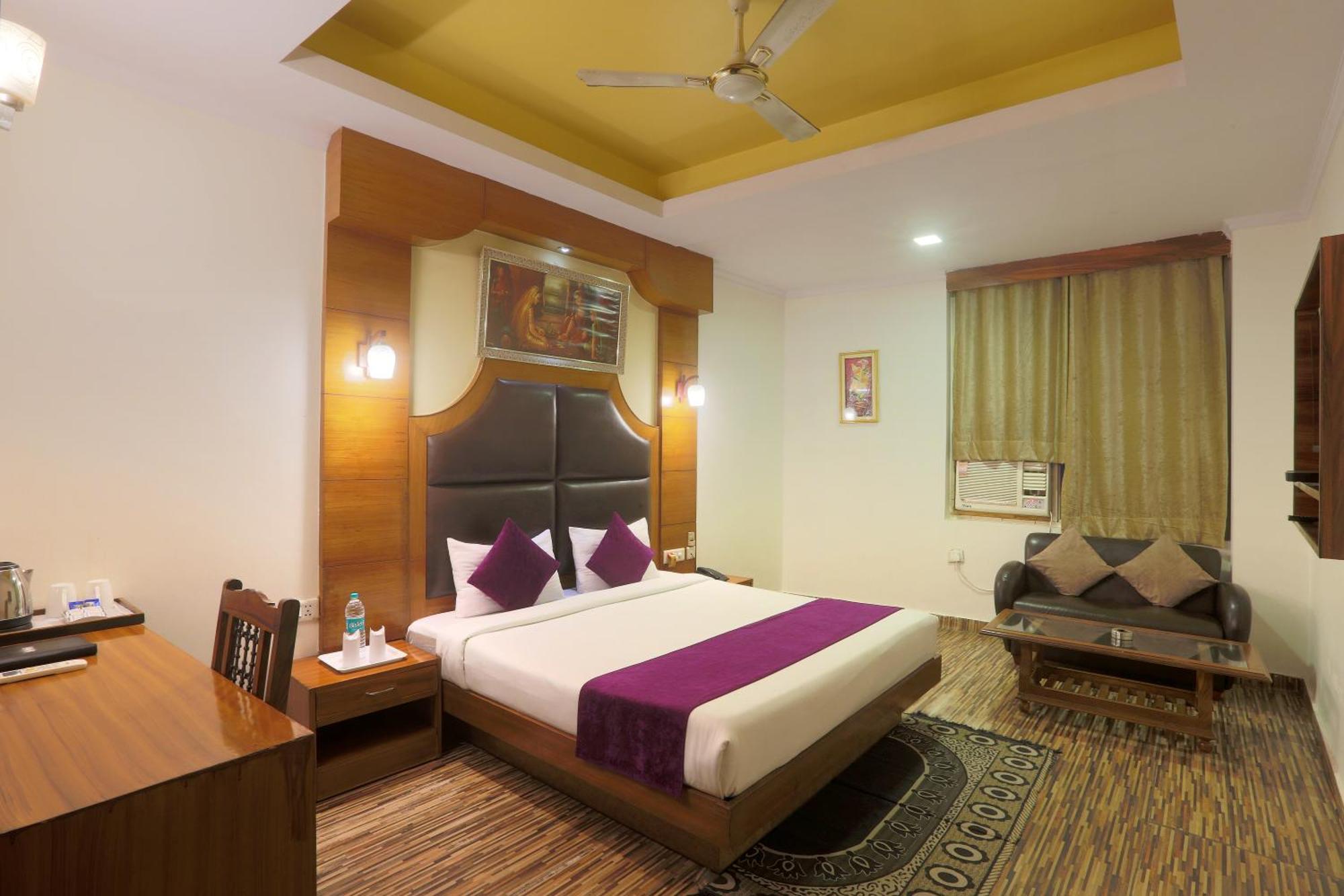 Hotel Castle Blue Neu-Delhi Exterior foto